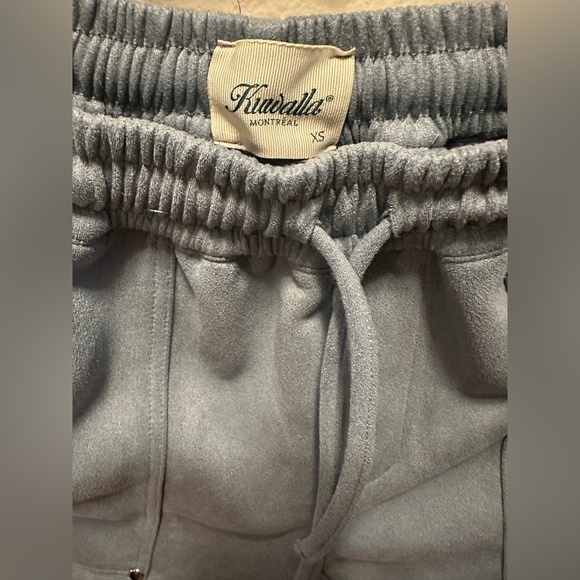 Kuwalla Oversized One Set - Picture 9 of 11